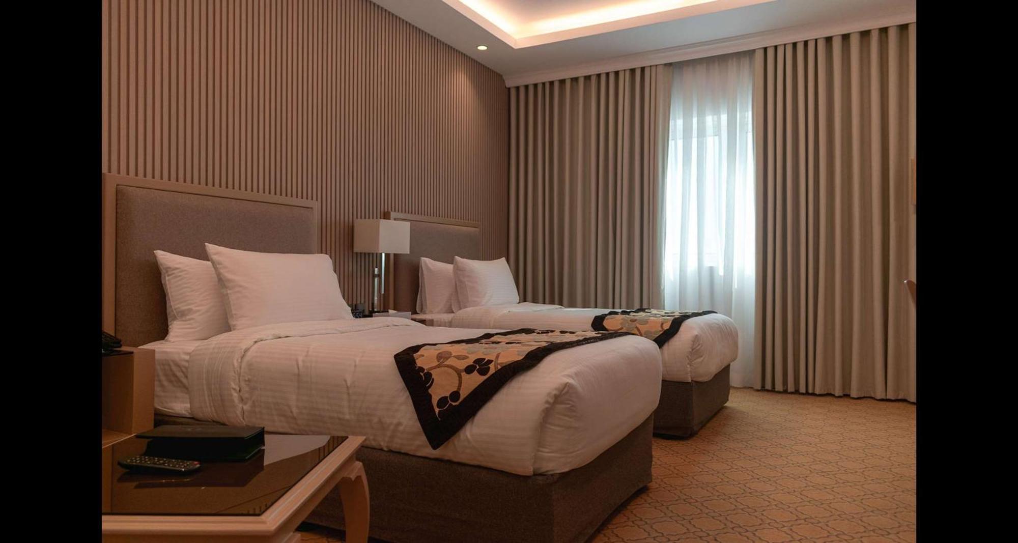 Best Western Plus Jeddah Hotel Madinah Road Exterior photo